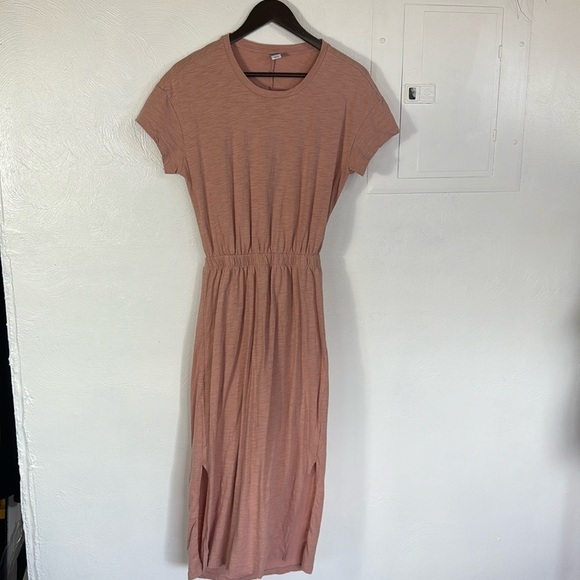 Small Midi Open Back Short Sleeve Old Navy $7 start - Picture 1 of 2